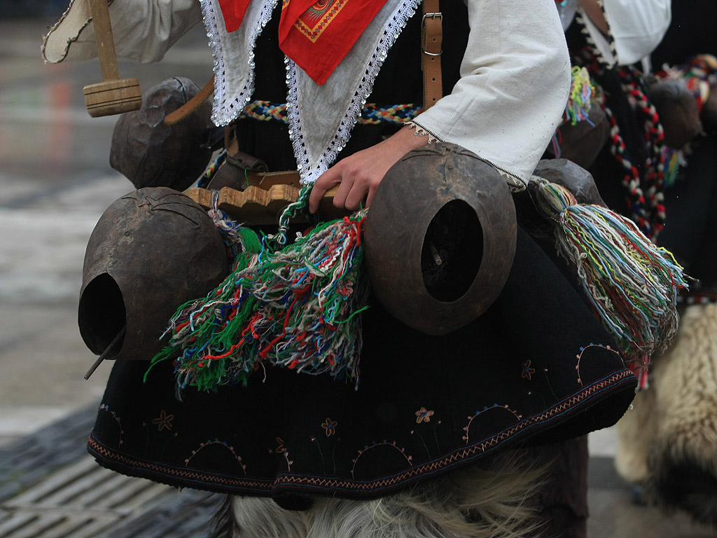 Международен фестивал на маскарадните игри, "Сурва 2014" гр. Перник