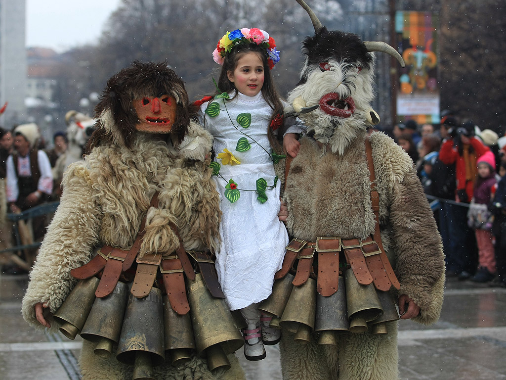 Международен фестивал на маскарадните игри, "Сурва 2014" гр. Перник