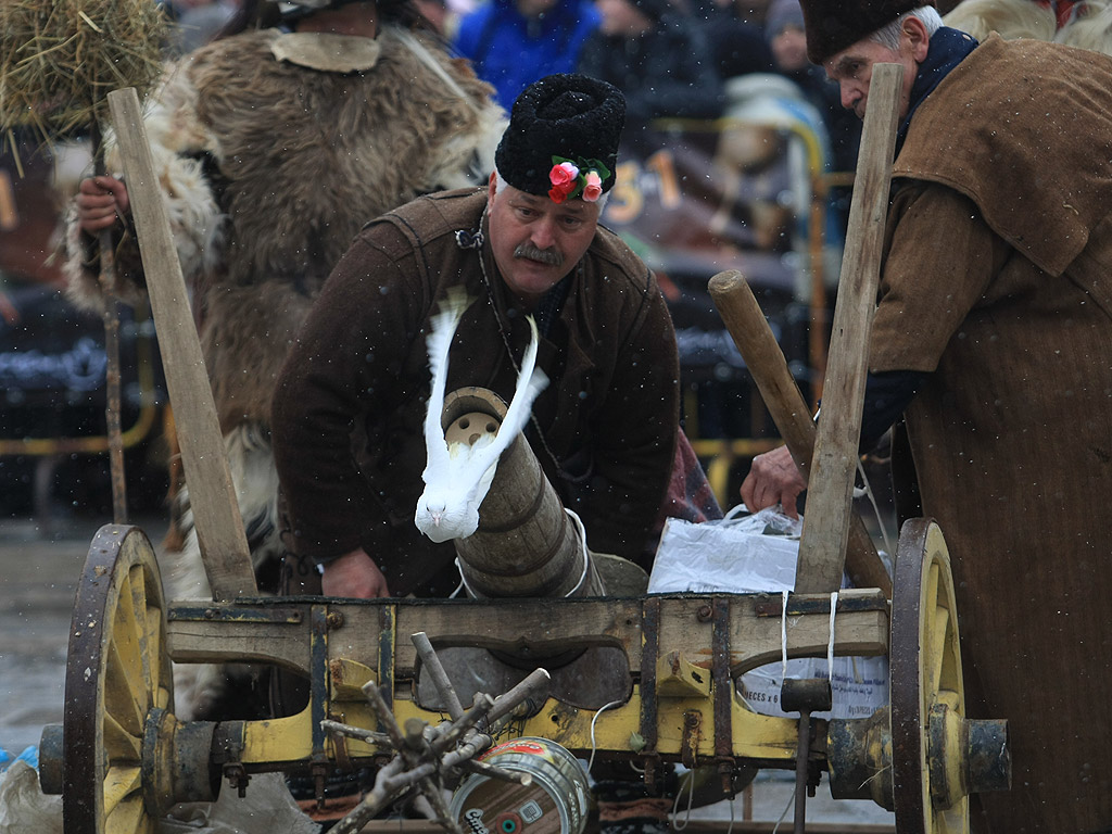 Международен фестивал на маскарадните игри, "Сурва 2014" гр. Перник