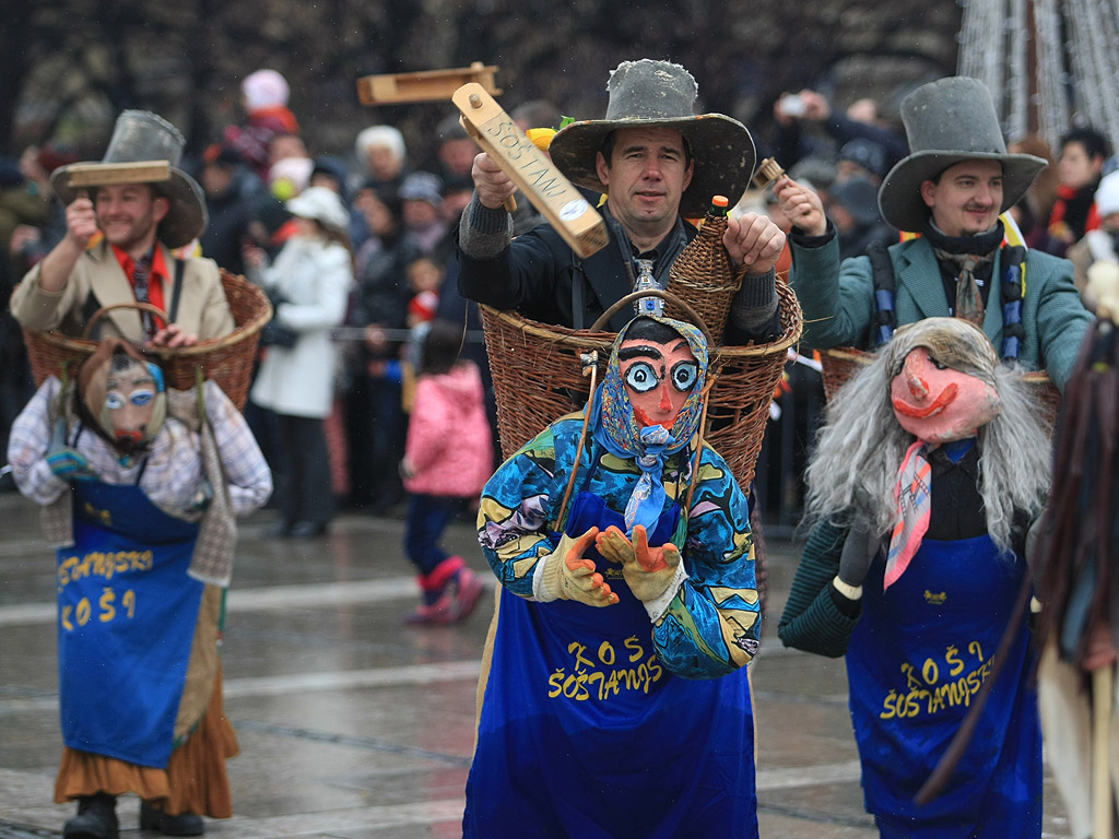 Международен фестивал на маскарадните игри, "Сурва 2014" гр. Перник