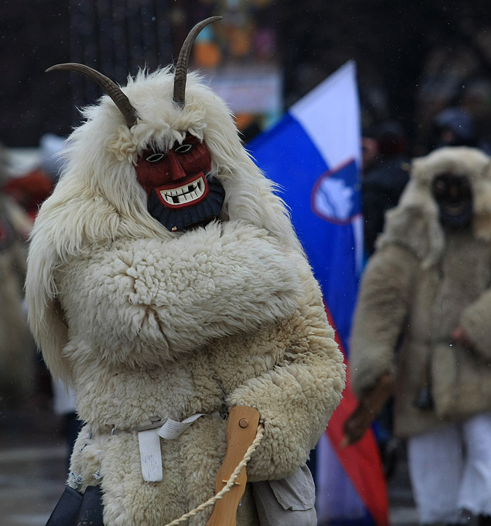 Международен фестивал на маскарадните игри, "Сурва 2014" гр. Перник