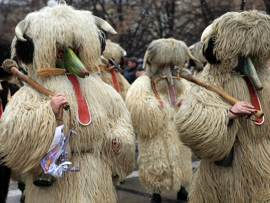 Международен фестивал на маскарадните игри, "Сурва 2014" гр. Перник