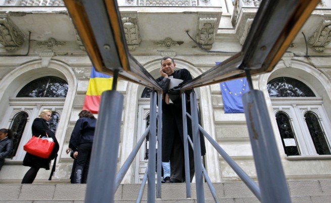 Румъния продължава с присъдите на бивши министри