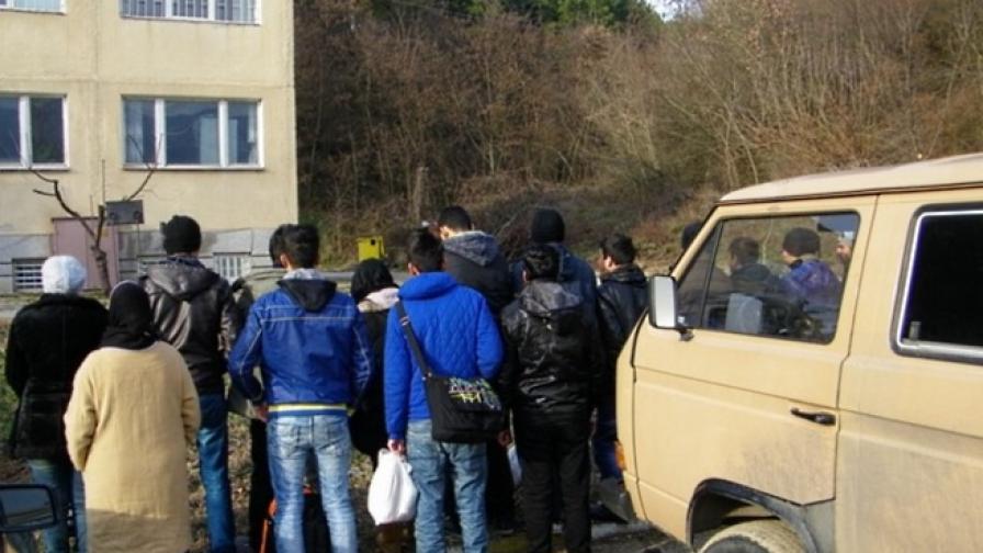 В Благоевград пресякоха канал за трафик на хора