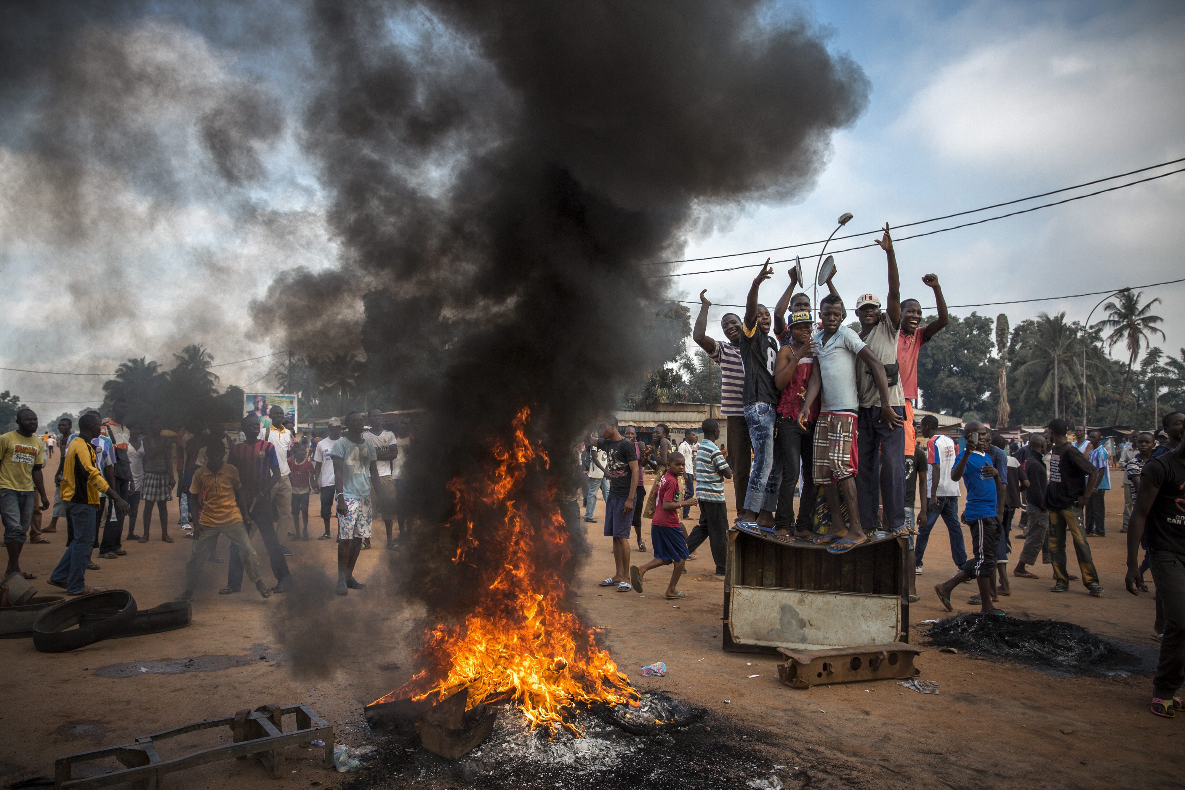 Снимка на френския фотограф Уилям Даниелс от протест с искане за оставката на президента на Централноафриканската република