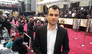 Предаване директно от червения килим на „Оскарите”