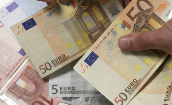 България преговаря с ЕК за въвеждане на еврото като паралелна валута