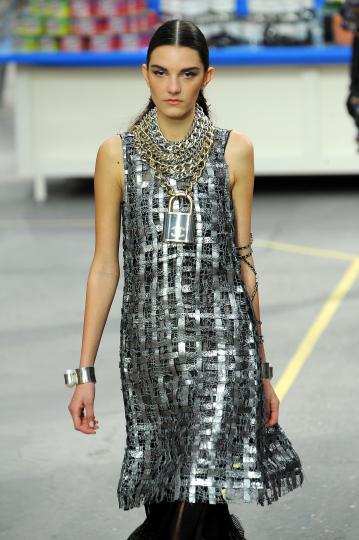Представяне на колекцията на Chanel за сезон есен/зима 2014-2015 по време на Седмицата на модата в Париж