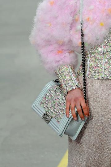 Представяне на колекцията на Chanel за сезон есен/зима 2014-2015 по време на Седмицата на модата в Париж