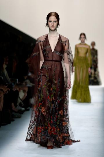Представяне на колекцията на Valentino за сезон есен/зима 2014-2015 по време на Седмицата на модата в Париж