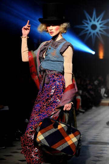Представяне на колекцията на Vivienne Westwood за сезон есен/зима 2014-2015 по време на Седмицата на модата в Париж