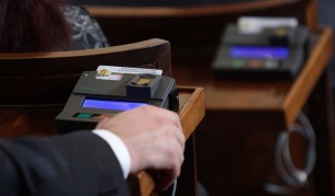 "Менса" предлага тест за интелигентност за депутатите