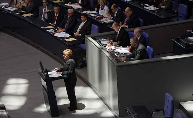 Ангела Меркел говори в Бундестага
