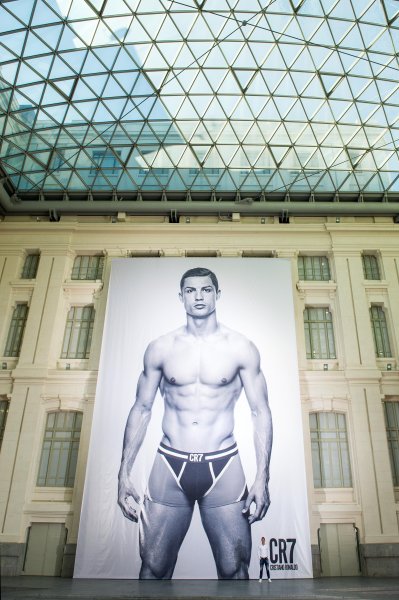 Промоцията на новата колекция CR7 by Cristiano Ronaldo1