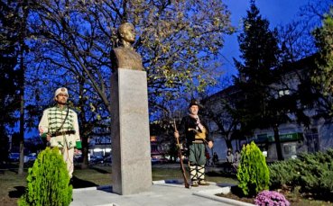 Паметникът на Левски в Исперих