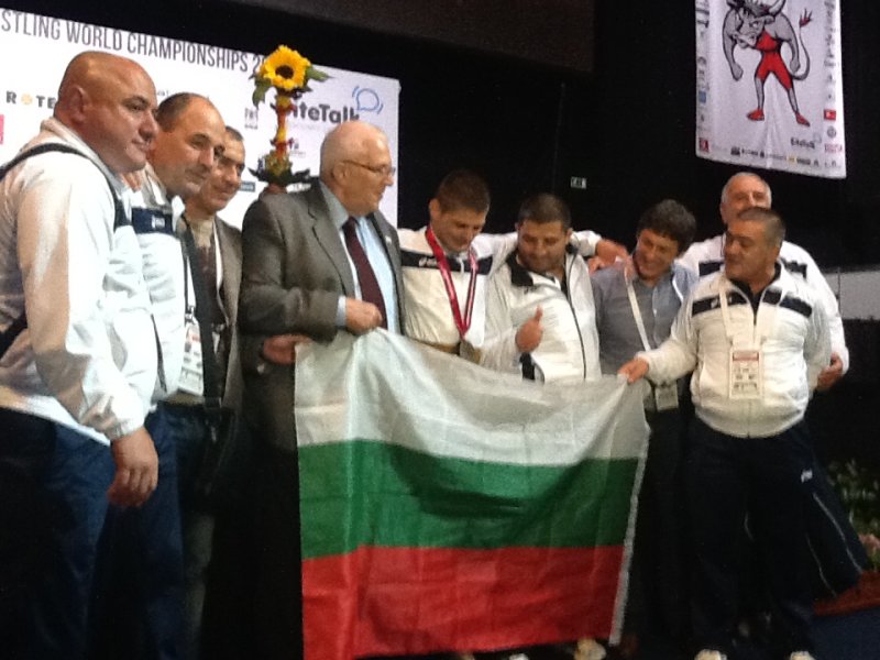 Европейският шампион на България до 60 килограма в класически стил1