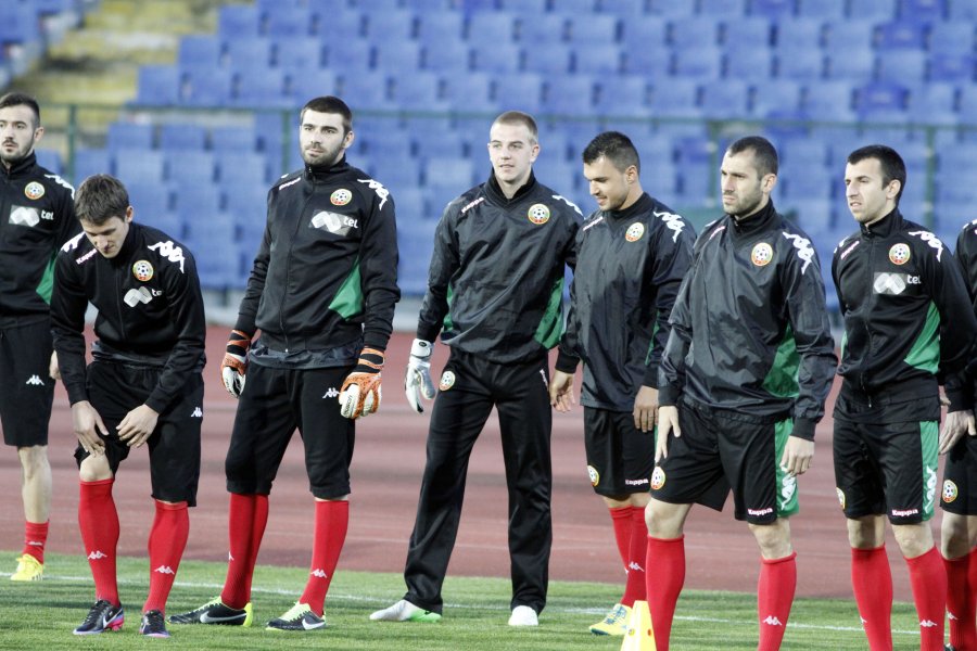 България тренира без Манолев1