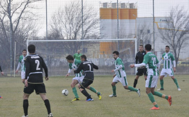 Черноморец и Берое завъртяха реми