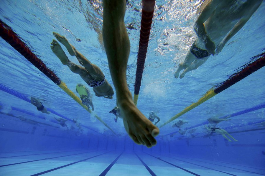 Олимпийците тренират в London Aquatics Centre1