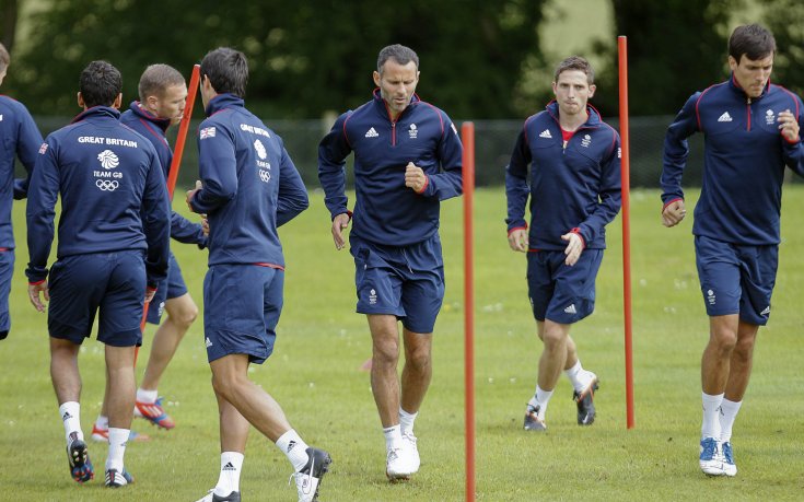 Олимпийският футболен отбор на Великобритания вече тренира за Лондон 2012