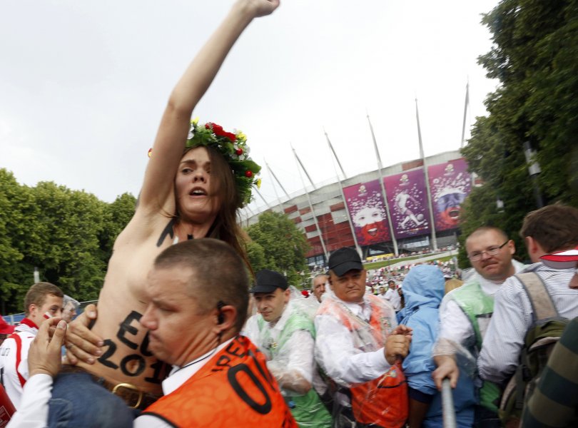 Активистките от Femen с нов протест преди старта на Евро1