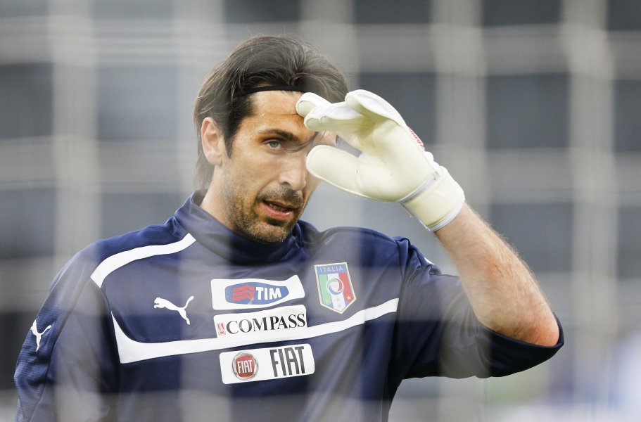Русия попиля Италия за загрявка за Евро 20121