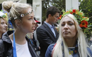 Активистките от Femen засилиха акциите срещу Евро 2012