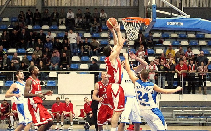 Рилски спортист - Лукойл Академик 75:91