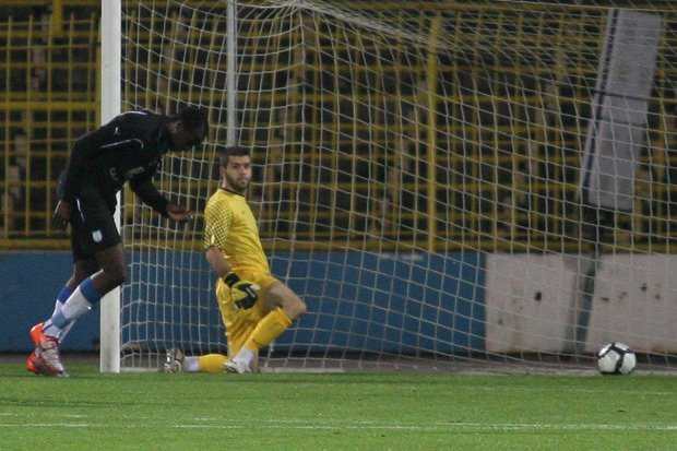 В благотворителен мач Гонзо вкара но Черноморец отново победи Левски1