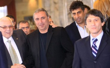 Валентин Йорданов с орден „Стара планина”