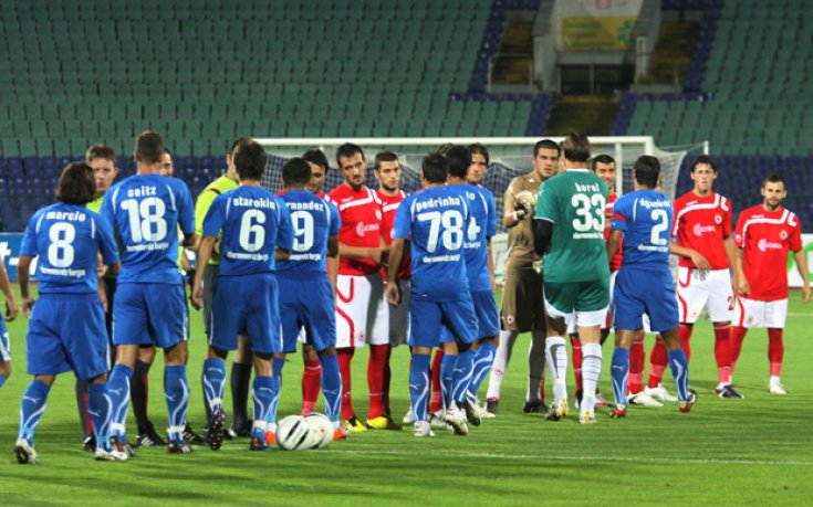 Шок и ужас в ЦСКА, 9 червени загубиха от Черноморец, армейците са последни