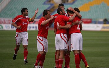 ЦСКА започна в Европа с 3:0 срещу Клифтънвил