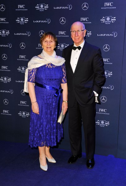 Боби Чарлтън и съпругата му Норма1