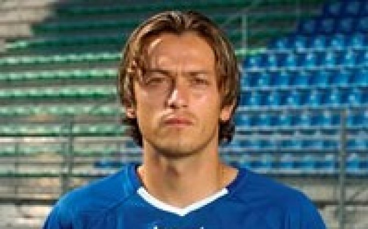 Янев игра 45 минути за Гренобъл