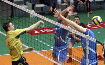 За дубъл се надъхват волейболистите на Левски Сиконко.