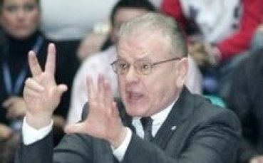 В Русия отново с крачка напред – отстраниха съдии и глобиха треньор