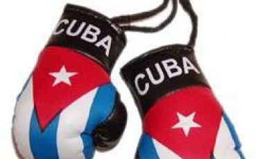 Контузия спря Валентин Стойчев за финала, Хюсеинов загуби от узбек