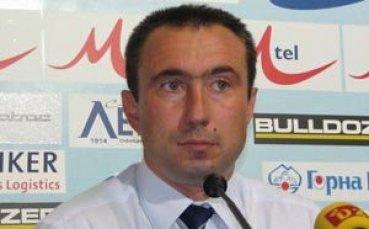 Стоилов: Джайеоба с последен шанс