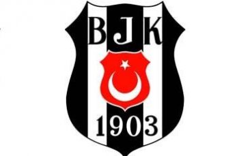 Бешикташ пада, но се класира