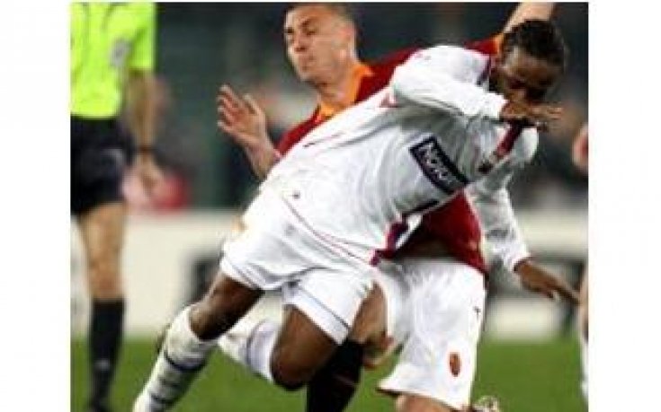 Расистки обиди разубедиха Абидал за трансфер