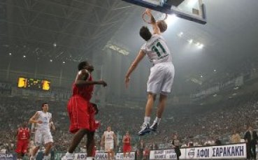 Панатинайкос излиза срещу Хюстън през октомври