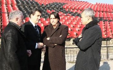 В Локомотив наградени преди мача с Черно море