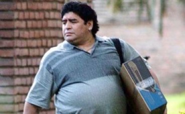 От болницата Марадона отива на стадиона