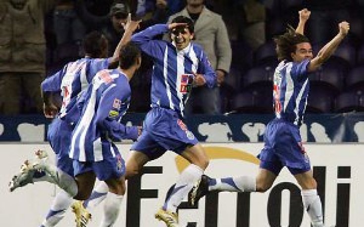 Порто се укрепи на първото място