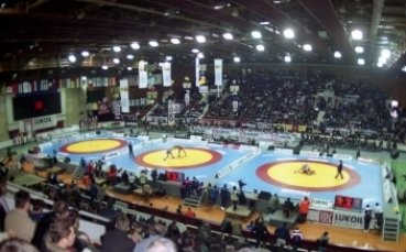 Станка Златева започна блестящо на ЕП по борба