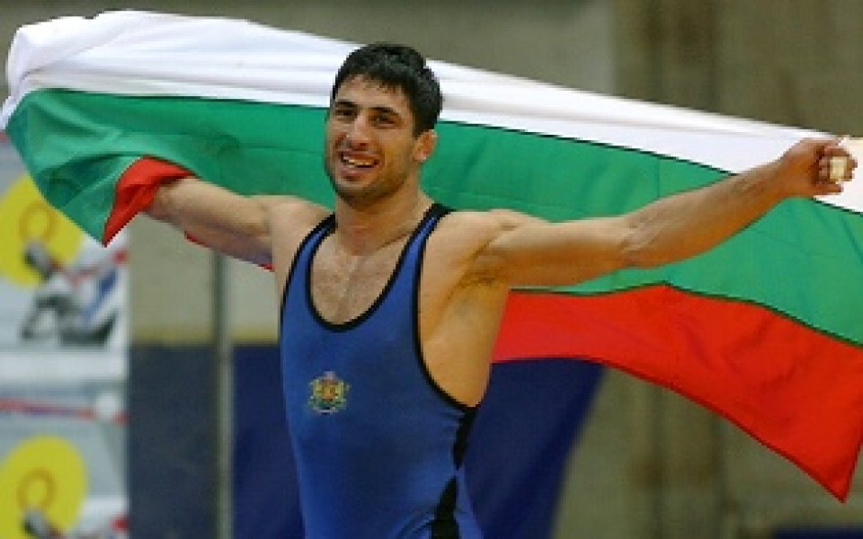 България на трето място по медали на ЕП по борба