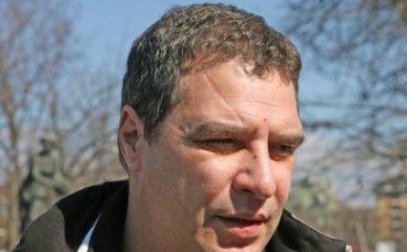 Канят Станков на симпозиум в Букурещ