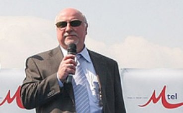 Баждеков успокои феновете на Левски