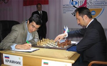 Крамник отмъкна Оскар-а на Веско Топалов