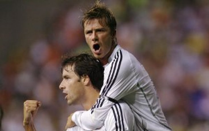 Ван Нистелрой подкрепи завръщането на Бекъм